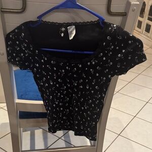 H&M Black Floral Crop Top